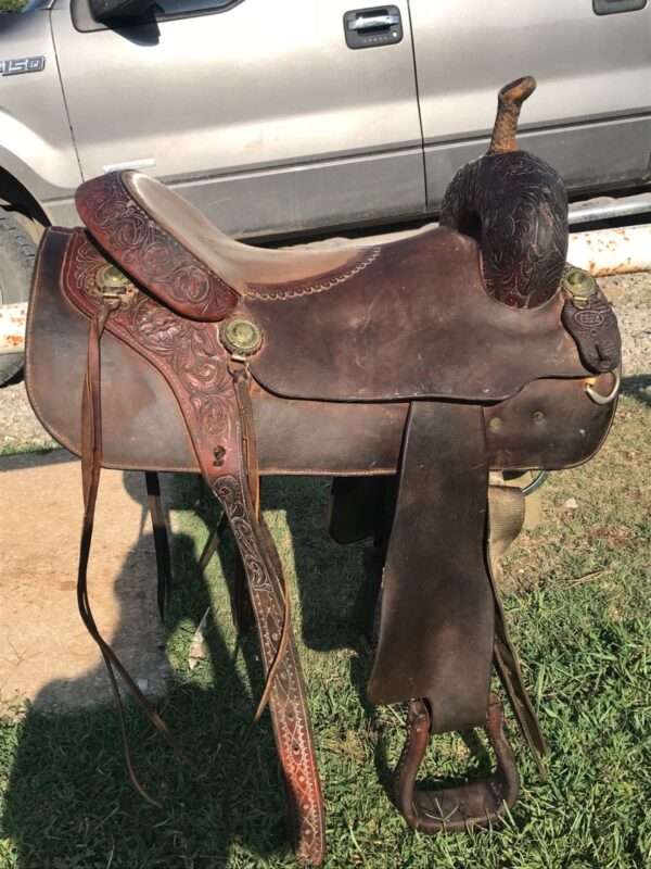 western cutting saddle