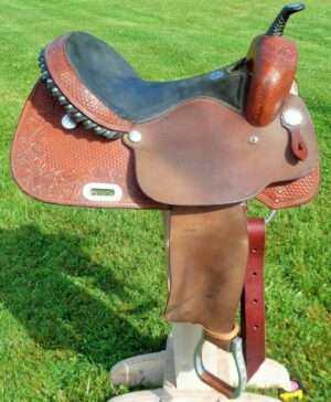 17'' BILLY COOK Barrel Racing SADDLE. Beautiful TOOLING. Roughout Fender