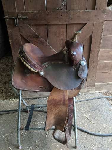 14 inch Dakota brand barrel saddle