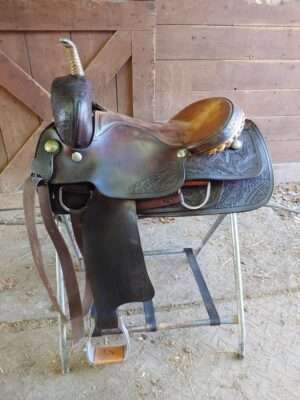 17 inch cutting saddle