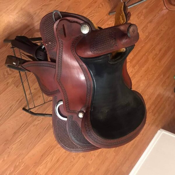 16 continental reining saddle $2,500